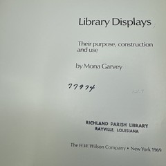 Library Displays Their Purpose Construction and Use Mona Garvey 1969 ExLib HC