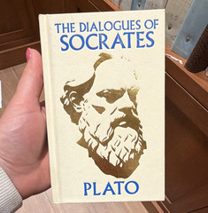 Arcturus Publishing The Dialogues of Socrates Plato Gilded Pocket HC 2024
