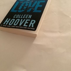 Ugly Love: A Novel Hoover, Colleen Paperback