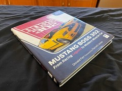 Mustang Boss 302: From Racing Legend to Modern Muscle Car Donald Farr Revised Ed