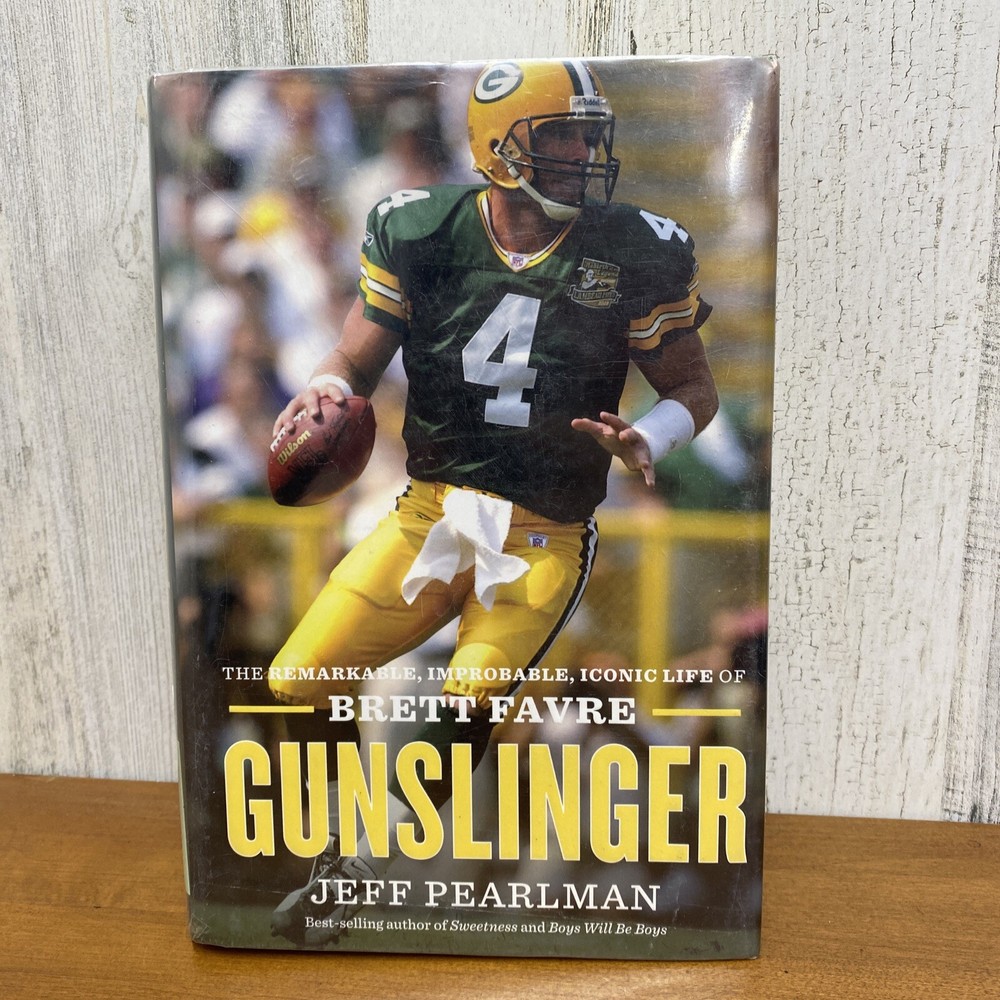 Brett Favre “Gunslinger” hard cover book 2016 / 383 pages /