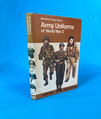 ARMY UNIFORMS OF WORLD WAR 2, Andrew Mollo, HC/DJ/183p/1973, Blandford Press