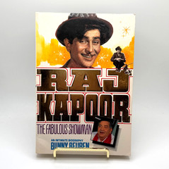 SIGNED – Raj Kapoor by Bunny Reuben – PB 1995 Indus Cinema Bollywood