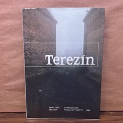 Terezín – Památník Terezín 1st Ed 1988 Illustrated Czech/Ger/Rus WWII Holocaust