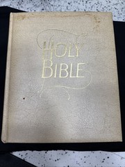 Vintage 1966 Bible Fam Edition KJV Southwestern Company L White Gold Hardcover