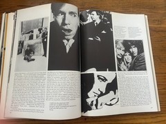 IN VOGUE- Sixty years of British Vogue – PENGUIN TPB (UK) 1978 344 Pages