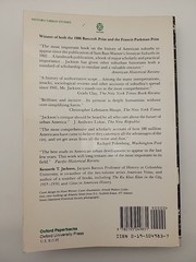 Crabgrass Frontier: The Suburbanization of the United States (Paperback)