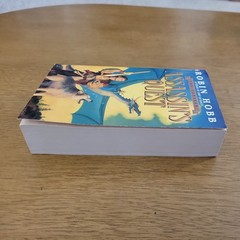 Assassin’s Quest (The Farseer #3) – Robin Hobb – Bantam Books MMPB 1998