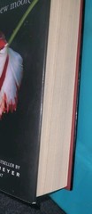 New Moon by Stephenie Meyer