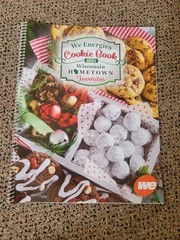 Lot Of 10 WE Energies Christmas Cook Books