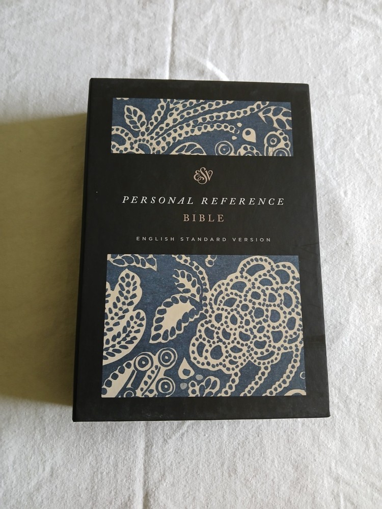 ESV Personal Reference Bible (Cloth over Board, Blue Flora) by Not Available…