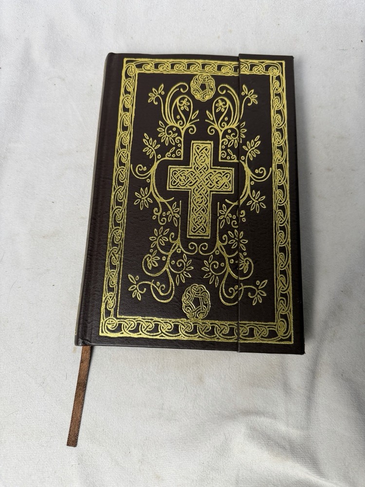 HOLY BIBLE, NKJV By Thomas Nelson – Hardcover *Excellent Condition*