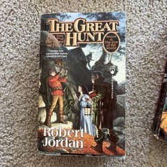 7 Book Lot – Robert Jordan – Wheel Of Time – Book 1, 2, 3, 4, 5, 8 and 12.