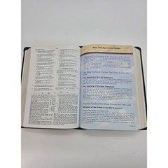 Nelson NKJV Study Bible New King James Version Black Bonded Leather Gold Gilded