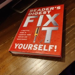 FIX IT – Readers’s Digest 399 Pages **GOOD COPY**