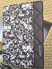 NIV QUILTED COLLECTION BIBLE, COMPACT By Zondervan