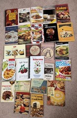 Lot of 25 Assorted Cookbooks Lot Pamplets Recipes