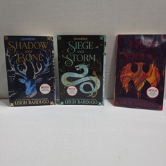 Shadow and Bone Trilogy Box Set Leigh Bardugo HC Siege Storm Ruin Rising