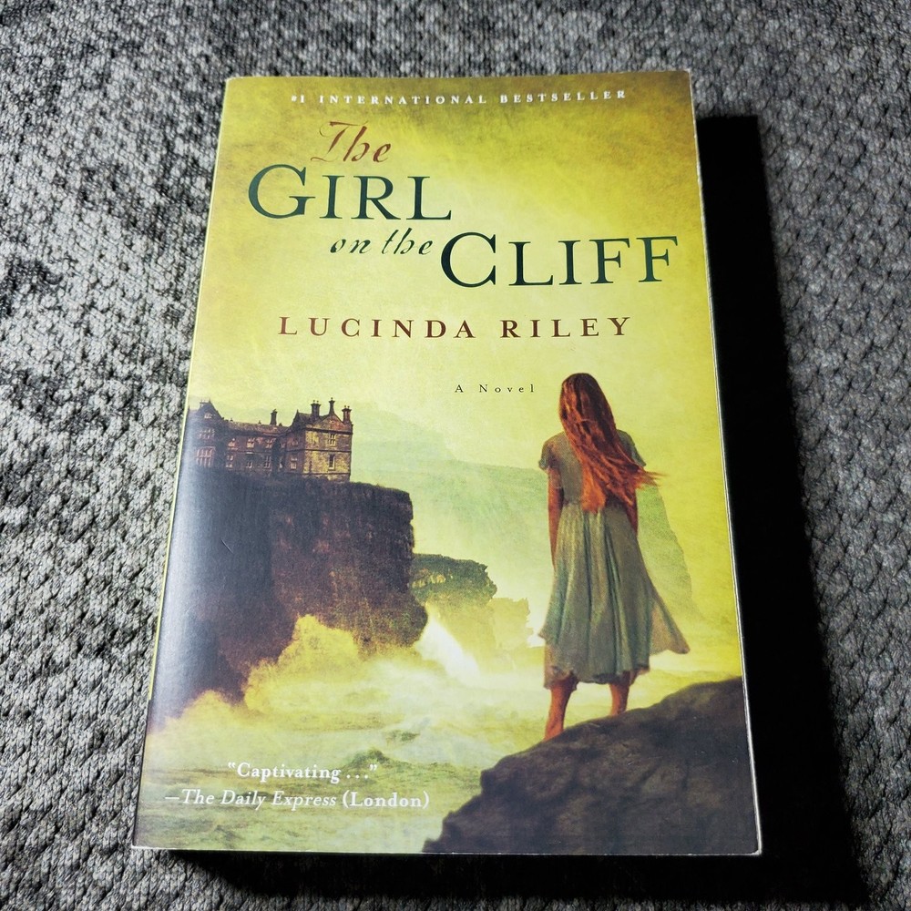 The Girl on the Cliff Lucinda Riley 2012 First Atria Paperback Fiction