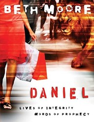 Daniel – Member Book: Lives of Integrity…, Beth Moore