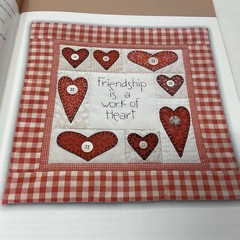 Leisure Arts WALL QUILTS #3361 with 12 Designs 2002 48 pages Vintage