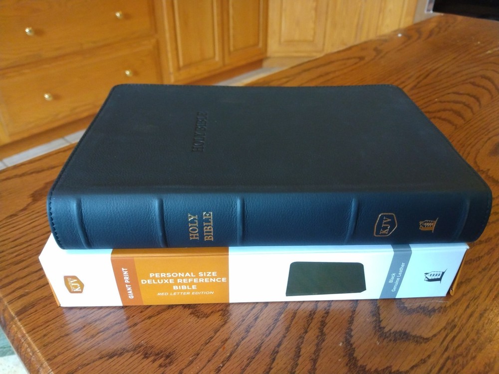 KJV Giant Print Personal Size Ref. Bible – $119.99 Retail -Black Genuine Leather