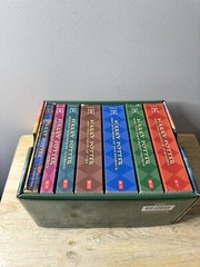 Harry Potter Paperback Boxset #1-7 by J. K. Rowling (2009, Paperback) READ