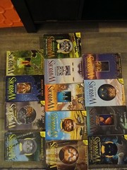 13 peace WARRIOS ERIN HUNTER Books ,