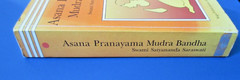 Asana Pranayama Mudra Bandha by Swami Satyananda Saraswati PB 2009