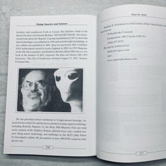 Flying Saucers & Science SIGNED Friedman – A Scientist Investigates UFOs ©2008