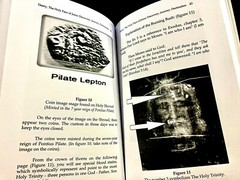 The Holy Face of Jesus Christ – Paperback – VERY GOOD