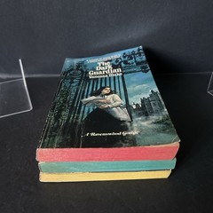 Dark Guardian/Vengeance of Valdone/Emerald Hill Vintage Gothic Paperback x 3