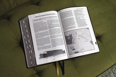 KJV, Thompson Chain-Reference Bible, Large Print, Bonded Leather, Black, Red …