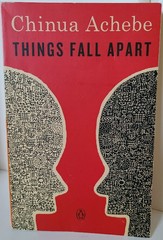 Things Fall Apart (2017) Achebe, Chinua [Penguin Books, Tr. Pbk.] 117th printing