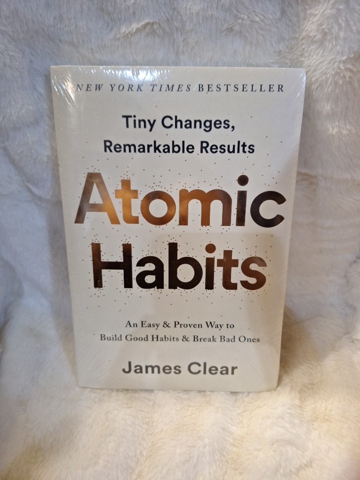 ✨️New Atomic Habits: Easy & Proven Way to Build Good Habit & Break Bad Ones✨️
