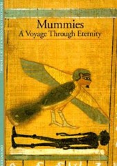 Discoveries: Mummies (Discoveries (Harry Abrams)) – Paperback – GOOD