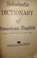 VINTAGE SCHOLASTIC DICTIONARY OF AMERICAN ENGLISH 1970’s PAPERBACK 864 PAGES