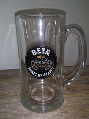 BEER Makes Me Happy Glass Mug with Handle – Thick & Heavy & Made in Italy – 16oz