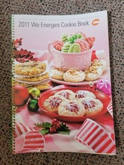 Lot Of 10 WE Energies Christmas Cook Books