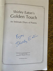 Shirley Eaton’s Golden Touch, Bond Girl Goldfinger SIGNED 2006 Paperbook Book